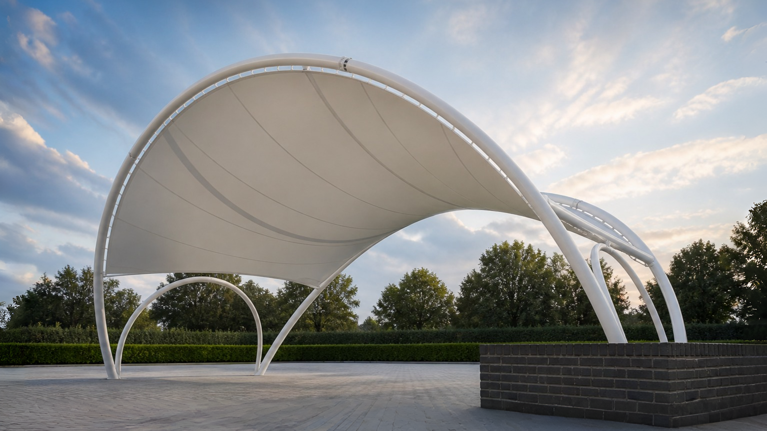Desain tenda membrane taman kota Jakarta Timur yang modern dan artistik.